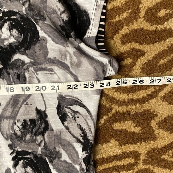 Chico's Floral Striped cap sleeve Top Shirt Womens XL Asymmetrical Spring Artsy - Picture 7 of 7